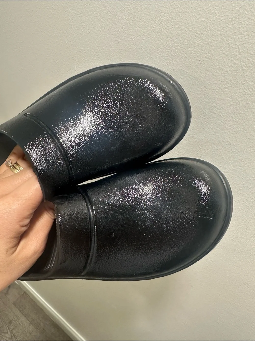 OOFOS OOcloog Black Active Recovery Clogs - Size Women’s 6 / Men’s 4 (EU 37)